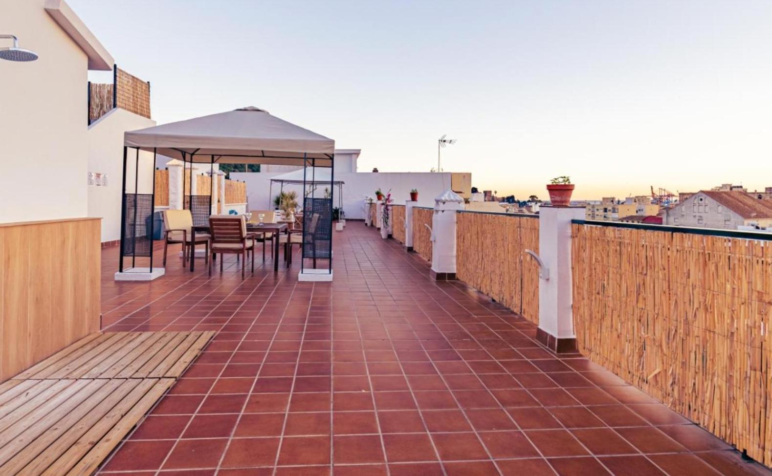 Apartamento Centrico La Merced - Free Parking & Free Gym Málaga Exterior foto